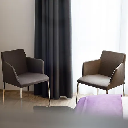 ホテル K99 ラドルフツェル・アム・ボーデンゼー